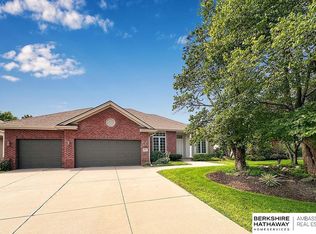 5210 S 165th St, Omaha, NE 68135