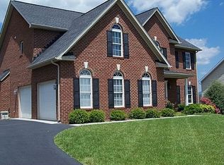 2169 River Oaks Dr, Salem, VA 24153