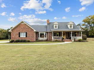 104 Umstead Dr, Clayton, NC 27520