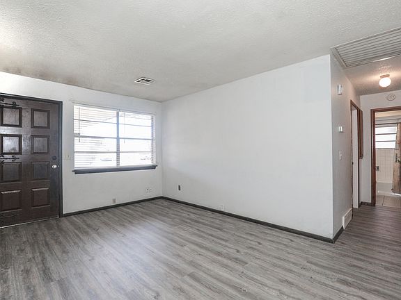 5th image of 24 SW 54th St