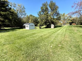 215 Prairie River Dr, Coldwater, MI 49036