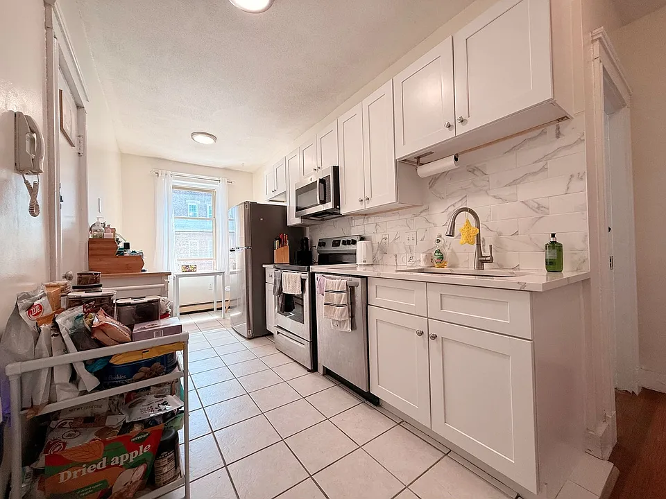 8 Ransom Rd #8