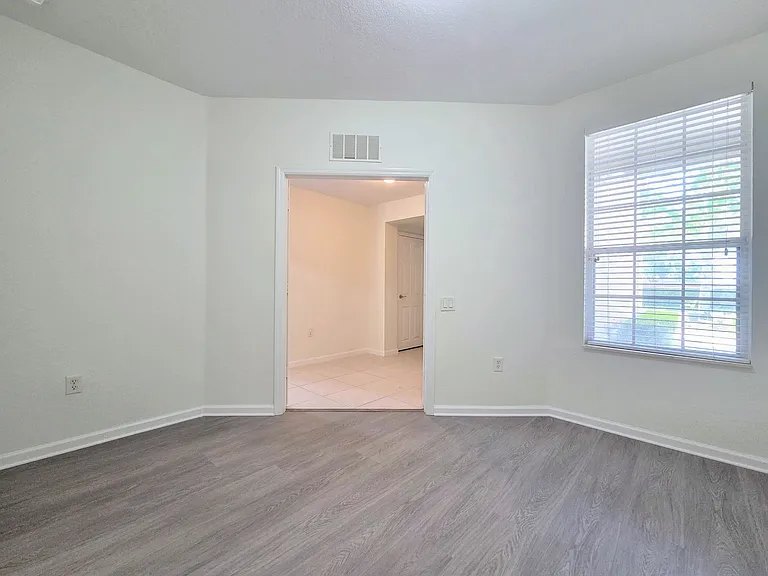 5345 Maxon Ter — Photo 14