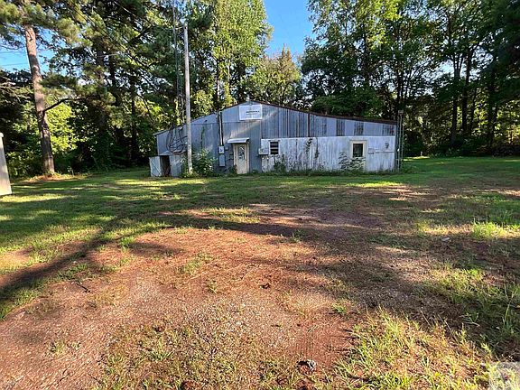 2nd image of 3603 Beechwood Ln
