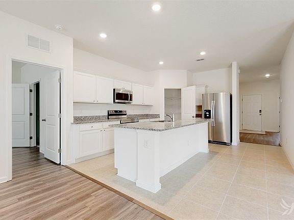 4th image of 3503 Fernanda Dr