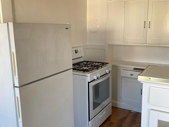 4th image of 2160 Van Ness Ave #14