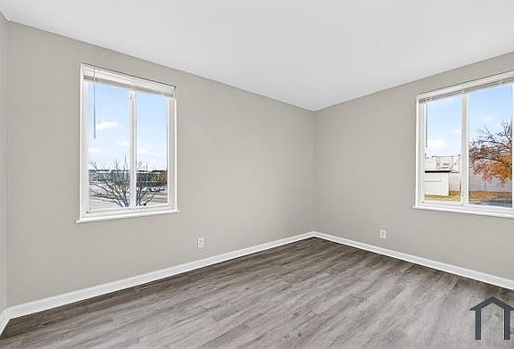 5th image of 1065 Hodiamont Ave #2D