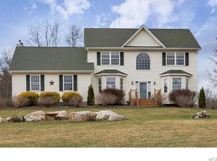 2944 New Prospect Rd, Shawangunk, NY 12566