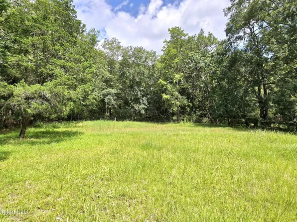 3311 Nathan Hale Ave, Pascagoula, MS 39581