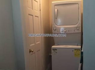 4 Lawrence Pl, Brighton, MA 02135