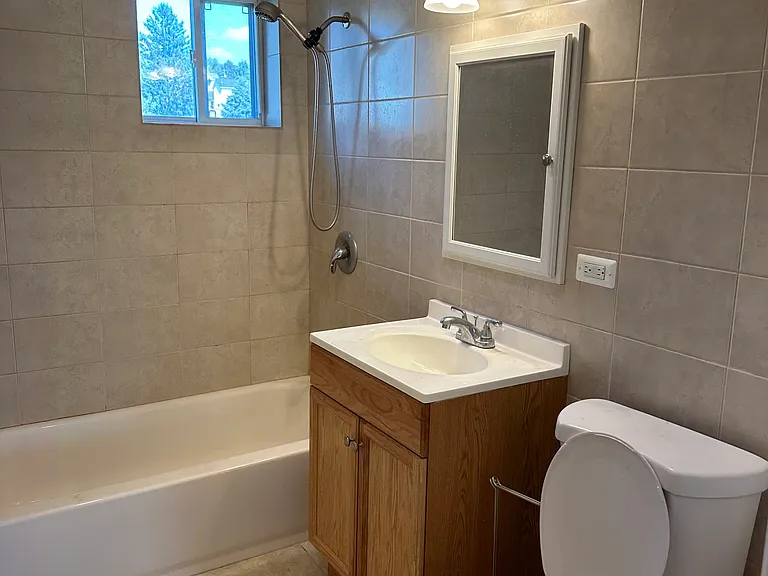 1105 N Main Ave — Photo 13