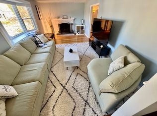 202 Glenellen Rd, West Roxbury, MA 02132