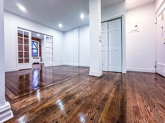 Rented by Voro New York | media 6