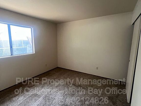 3rd image of 620 Sidnie St APT A