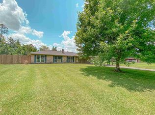 1110 Mitzi St, Vidor, TX 77662