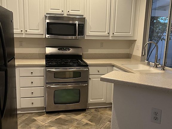 3rd image of 8357 Gold Coast Dr Unit 7