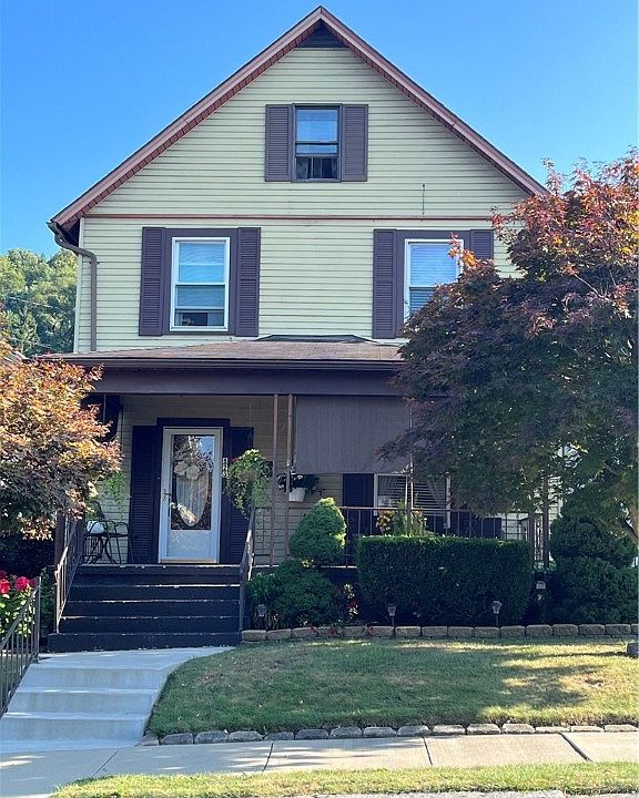 1st image of 823 Crescent Ave
