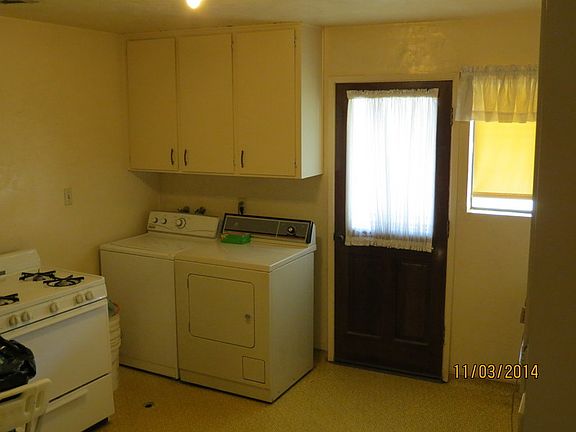 Spacious Living/Family Room
						:
						Complete with vaulted ceilings and dual fireplace.