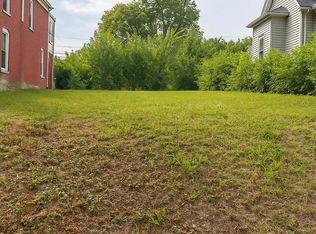 812 Elmwood Ave, Kansas City, MO 64124
