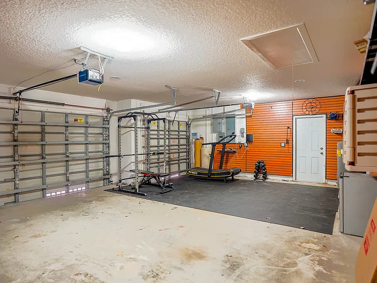 2575 Muirfield Ter — Photo 32