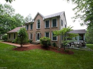 145 Big Buck Dr, Saylorsburg, PA 18353