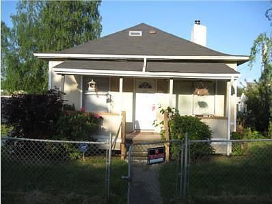 1st image of 904 2nd Ave N