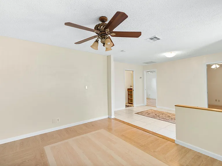 4619 Gladiator Cir — Photo 10