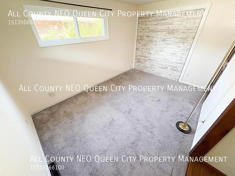 3692 Elmira Dr — Photo 15