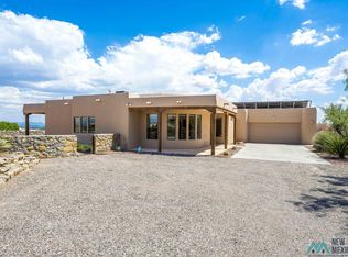 6735 Desert Blossom Rd, Las Cruces, NM 88007