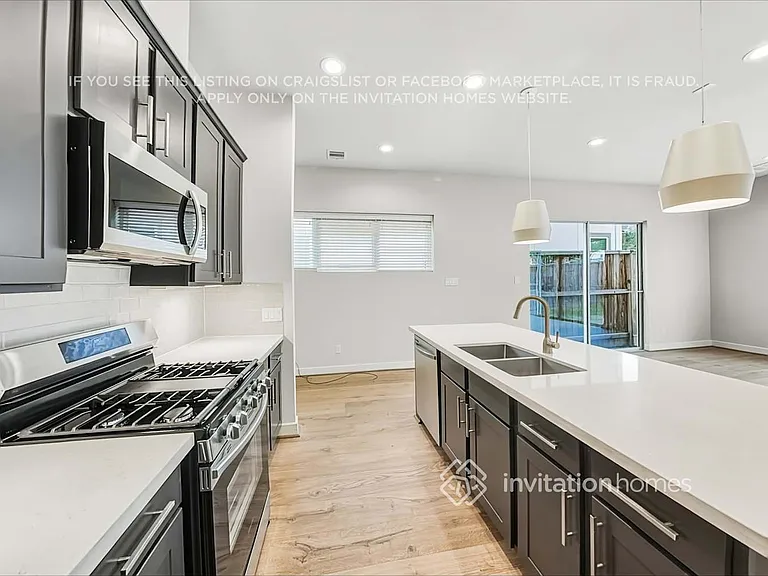 10434 Executive Lake Dr — Photo 8