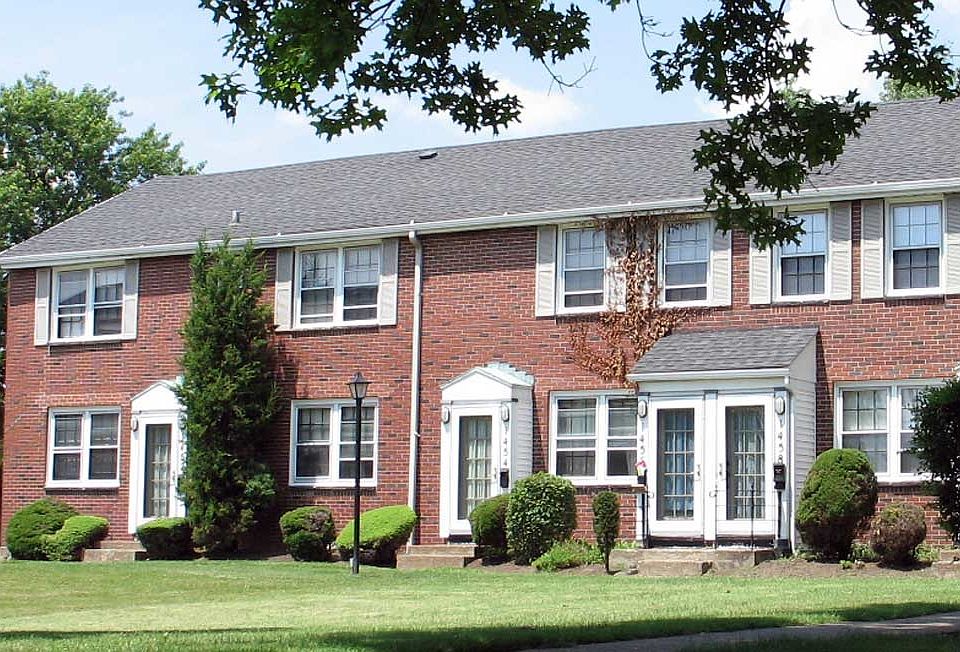 Sheridan Manor Apartments