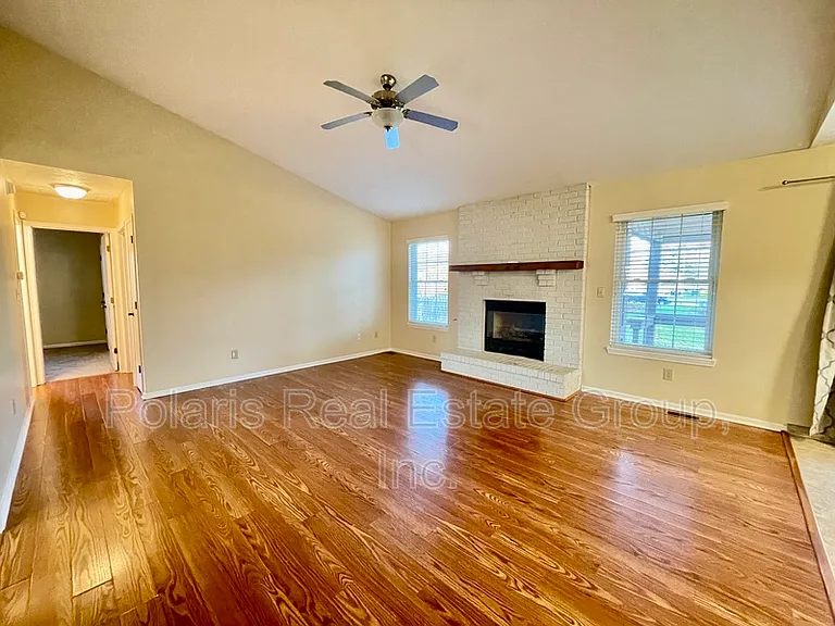 978 Spring Meadow Dr — Photo 7