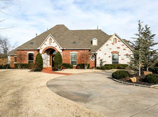 117 SW 41st St, Moore, OK 73160