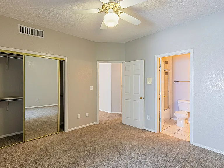 4600 Leeds Ave — Photo 15