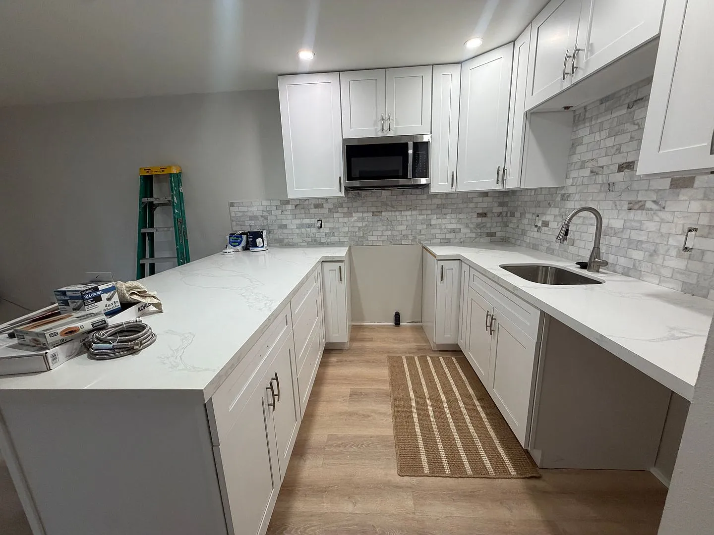 Bright and Updated Maui Lani Terraces One Bedroom — Photo 3
