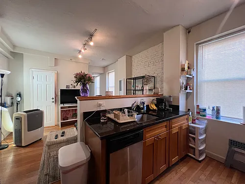 35 N Margin St #2 Photo 1