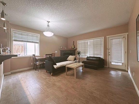 4th image of 110 S 12th Ave NE #102
