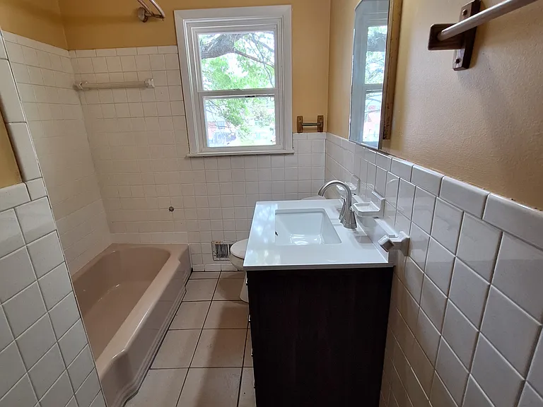 Full bathroom
