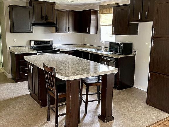 Kitchen With Island
