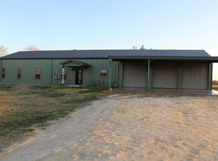 2510 W Us Highway 90, Weimar, TX 78962