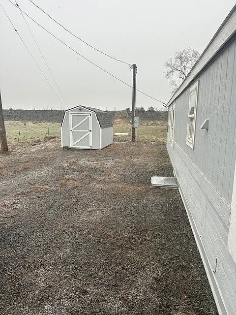 ME Road L Mobile Home - 1 — Photo 2