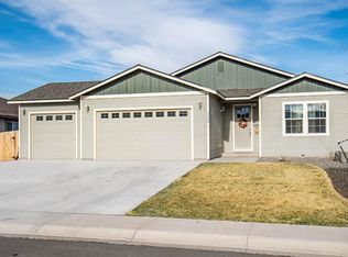 1144 Cheatgrass Rd, Dayton, NV 89403