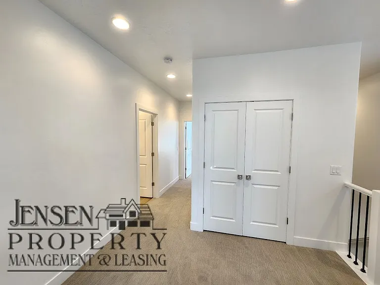 2649 E Wake Forest Ln — Photo 16