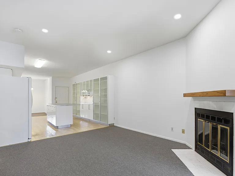 1850 Tradan Dr — Photo 11