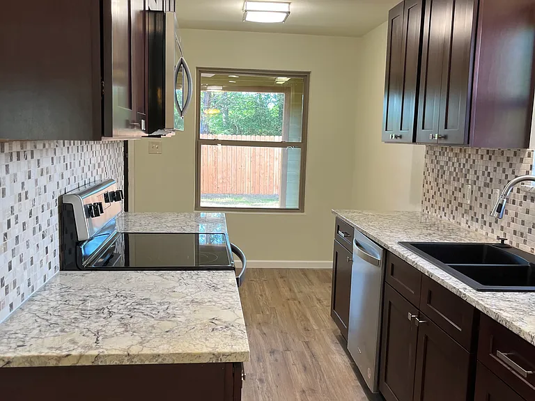 650 Sycamore St #650 — Photo 3