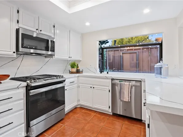 1617 Westmont Dr, San Pedro, CA 90732