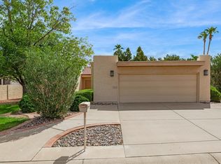 26445 S Boxwood Dr, Sun Lakes, AZ 85248