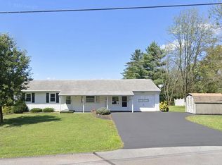 56 Hillview Rd, Birdsboro, PA 19508