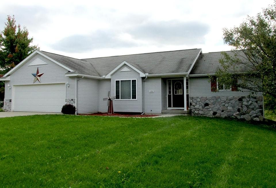 1st image of 2744 10th St