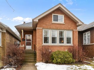 4445 N Sacramento Ave, Chicago, IL 60625